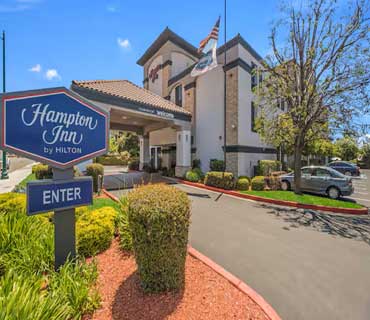 Hampton Inn by Hilton Oakland-Hayward, Hayward, CA